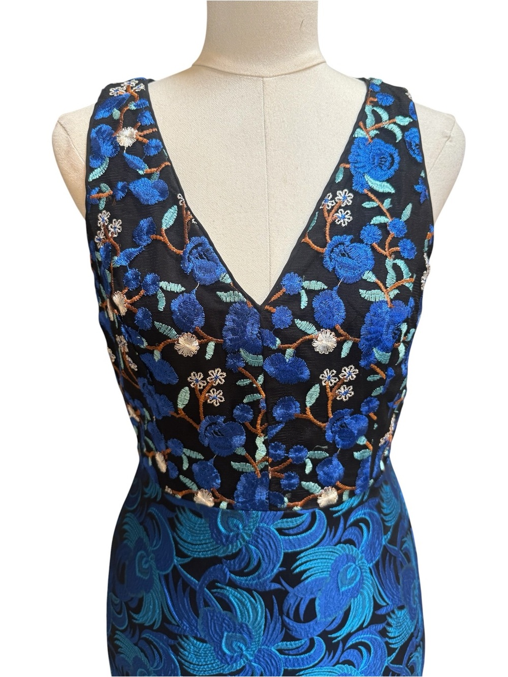 Belle Badgley Mischka Blue Embroidered High Low Jacquard Dress Size 6 - Picture 7 of 15